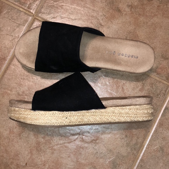 Madden Girl shoes worn a few time(great shape) - Picture 2 of 3